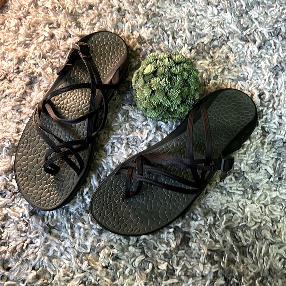 Chaco 11 open back sandals
